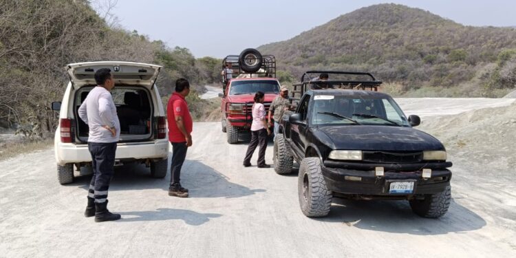 Colabora PC de Victoria en combate de incendio forestal en Cañón del Novillo