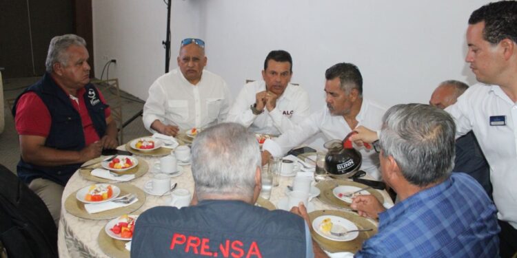 Haremos de Victoria una mejor capital de la mano del pueblo y de AVA: Gattás