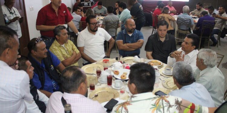 Haremos de Victoria una mejor capital de la mano del pueblo y de AVA: Gattás