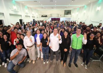 Geño Hernández se compromete con jóvenes tampiqueños y pide su voto para el Senado