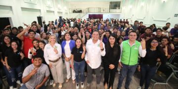 Geño Hernández se compromete con jóvenes tampiqueños y pide su voto para el Senado