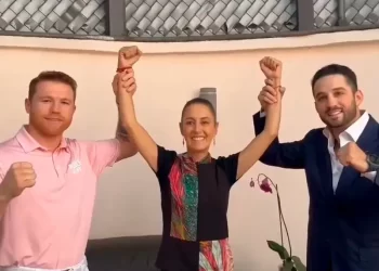 “Canelo” Álvarez levanta la mano a Sheinbaum y le desea suerte