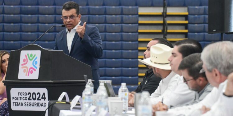 Participa Lalo Gattás en Foro de Seguridad 2024