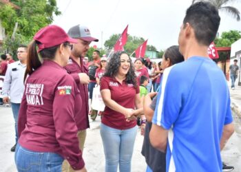 Candidata a Senadora, alcalde y diputada local caminan en unidad por Río Bravo