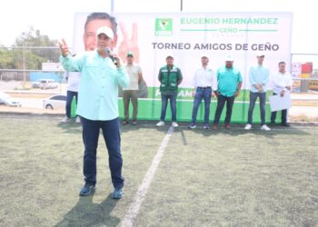 Inaugura Eugenio Hernández torneo infantil y juvenil de fútbol en Victoria