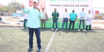 Inaugura Eugenio Hernández torneo infantil y juvenil de fútbol en Victoria