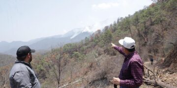 Recorre Américo Villarreal zona del incendio forestal en “Cañón del Novillo” 