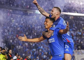 Cruz Azul consigue agónico boleto a la final tras empate 2-2 con Rayados