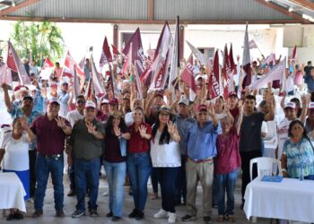 Jiménez respalda a candidatas de Morena, Olga Sosa al Senado y Corina Garza a alcaldesa