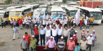 Transportistas toman la ruta del triunfo, ofrecen respaldo a con Lalo Gattás.