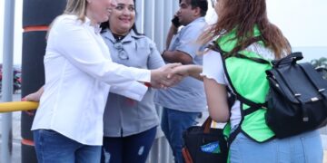 Ofrece Alejandra Cárdenas legislar a favor de los obreros de Tamaulipas