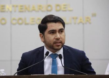 Piden a personal de salud federal anteponer atención a ciudadanía sobre burocratismo