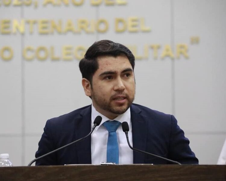 Piden a personal de salud federal anteponer atención a ciudadanía sobre burocratismo