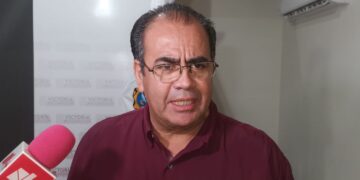 Abastecen agua en pipas a nueve ejidos del municipio de Victoria