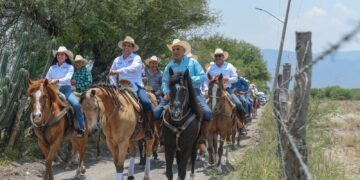 Galopa Lalo Gattás ejidos de Victoria rumbo a la reelección el 2 de junio