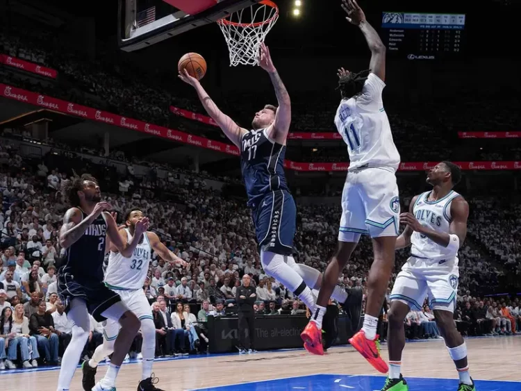 Mavericks pegan primero en la Final del Oeste ante Timberwolves