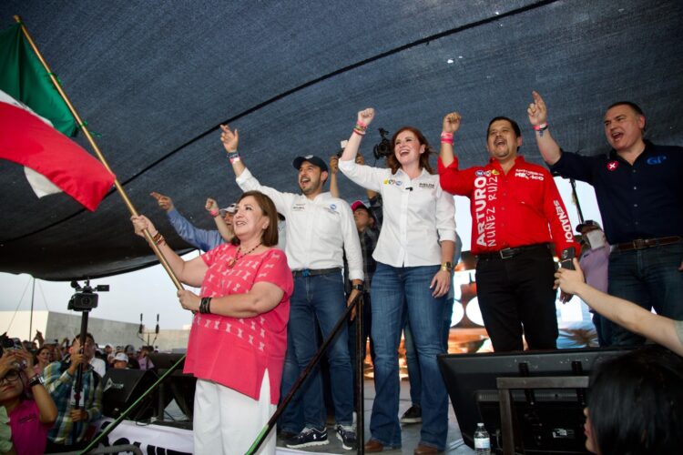 Votemos por Xóchitl para defender la democracia de México : Arturo Núñez