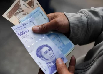 Venezolanos necesitan 166 salarios mínimos para costear la canasta básica