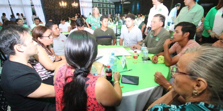 Establece Geño Hernández compromiso de escuchar para legislar ante jóvenes tamaulipecos