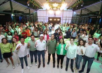 Establece Geño Hernández compromiso de escuchar para legislar ante jóvenes tamaulipecos