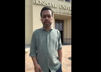 Máynez llora al recordar a las víctimas de la tragedia por desplome de escenario