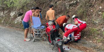 Cinco heridos en choque de motos en antigua carretera Victoria-Tula