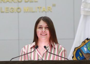 Diputada Consuelo Lara presenta iniciativa contra vestimenta sexista