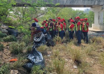 Participa Gobierno de Victoria jornada de limpieza de HEB en río San Marcos