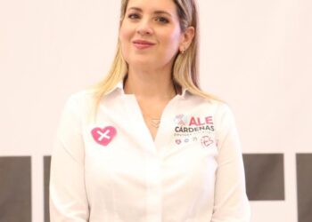 Ofrece Alejandra Cárdenas luchar por más presupuesto para escuelas de Victoria