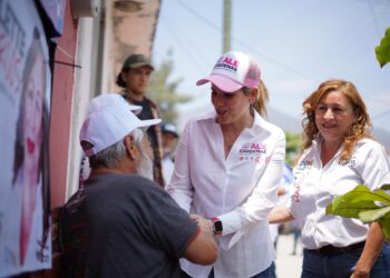 Recorre Alejandra Cárdenas colonias Lucio Blanco, Emilio Caballero y Pajaritos en busca del voto