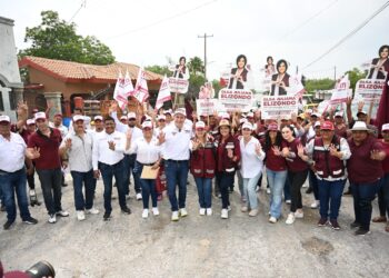 Pide Olga Sosa voto para Morena en pueblo mágico de Mier