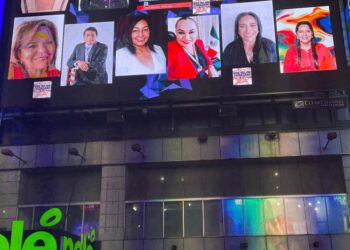 Presente Revista mexicana ¡Vive!, en las pantallas de la Gran Manzana en Nueva York.