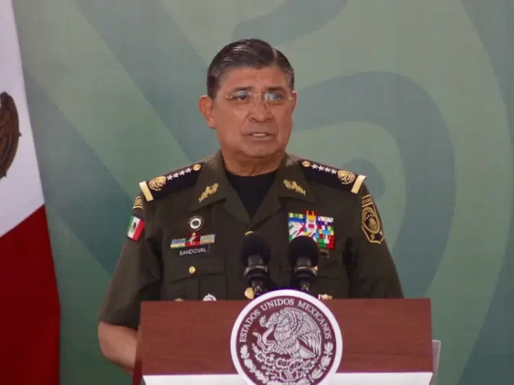 General Luis Cresencio Sandoval, titular de Sedena, no tiene redes sociales: Sedena