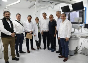 Supervisan Zoé Robledo y Américo Villarreal rehabilitación del Hospital del IMSS-Madero
