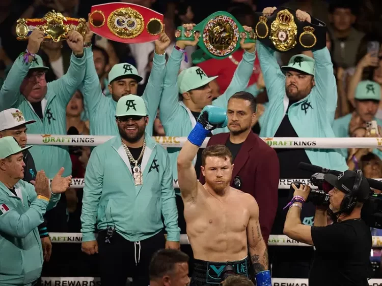 Canelo defiende con éxito su ‘reinado’ en las 168 libras ante Munguía