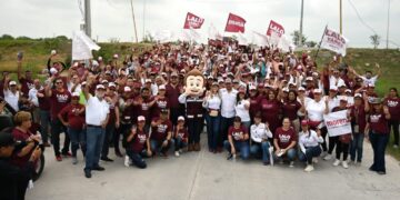 Se compromete Olga Sosa con habitantes de Río Bravo