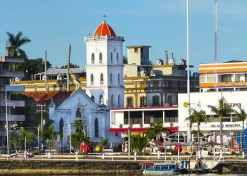 Turistas de Ecatepec mueren ahogados en playa de Tuxpan, Veracruz