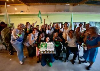 Por cumplidor y trabajador, colonos de Victoria votarán por Geño el 2 de junio