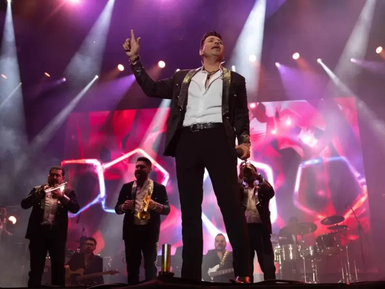 Banda MS acepta invitación de López Obrador para cantar en el Zócalo de CDMX