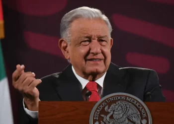 López Obrador aclara que ya entregaron los permisos para agentes de EU