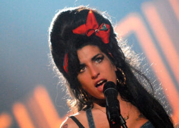 Amy Winehouse alcanza un hito: mil millones de reproducciones en línea