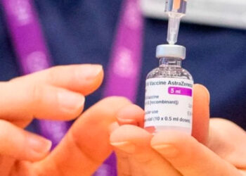 Europa no retiró la vacuna AstraZeneca por causar trombosis