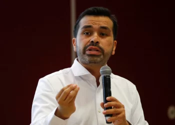 Jorge Álvarez Máynez Suspende Campaña por Segundo Día Consecutivo tras Tragedia en San Pedro