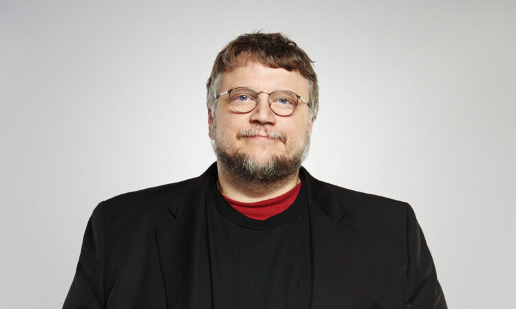 Guillermo del Toro pide a sus seguidores a votar en las próximas elecciones