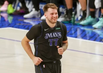 Luka Doncic lidera a los Mavericks en una victoria dominante sobre los Clippers