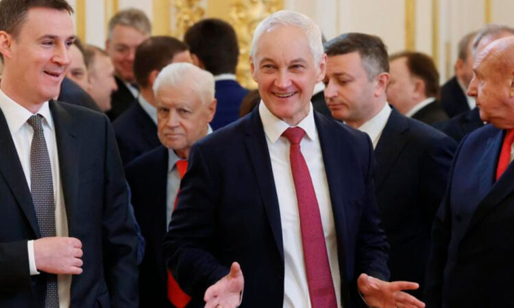 Rusia nombra a economista como ministro de Defensa para gestionar la guerra en Ucrania