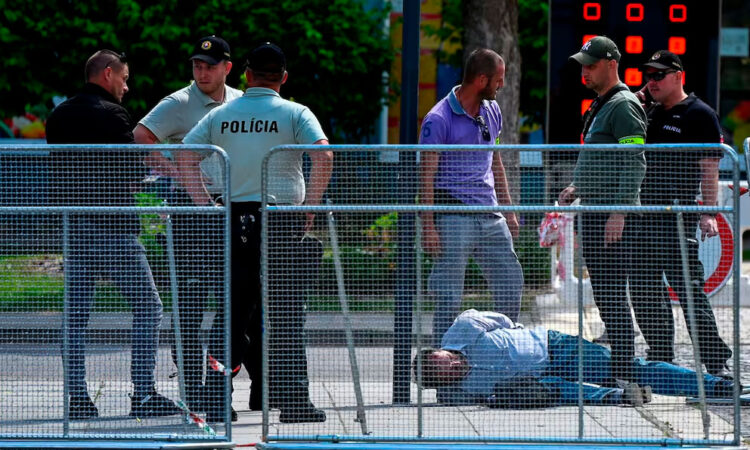 Hombre de 71 años perpetró atentado contra primer ministro eslovaco