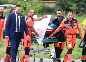 Primer Ministro eslovaco sufre intento de asesinato: Estado de salud es estable