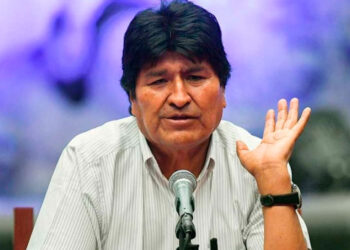 Evo Morales acusa al presidente de Bolivia de planear “prorrogarse” en el poder