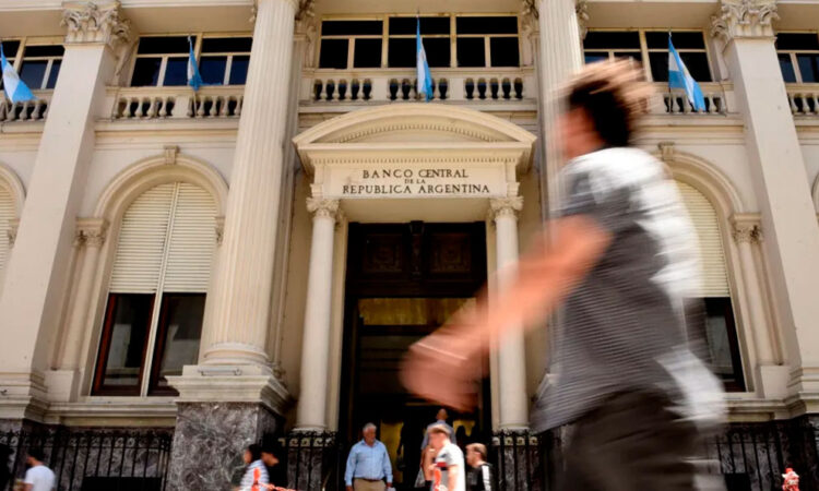 Pronóstico del FMI: Argentina se encamina a un crecimiento económico a fin de año